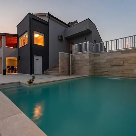 My Dalmatia - Pezer With Heated Swimming Pool, Sauna And Jacuzzi