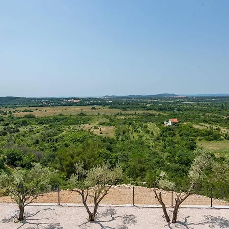 My Dalmatia - Pezer With Heated Swimming Pool, Sauna And Jacuzzi بنكوفاتش