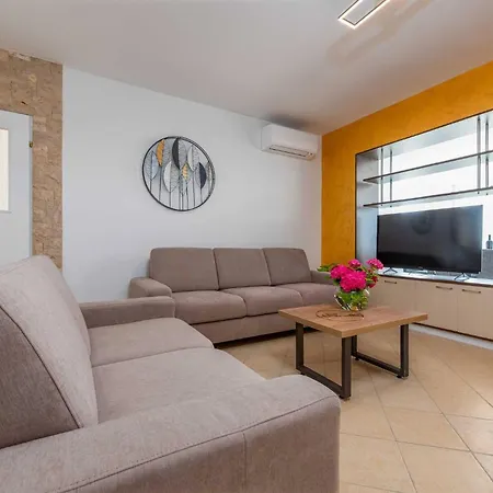 My Dalmatia - Pezer With Heated Swimming Pool, Sauna And Jacuzzi * بنكوفاتش
