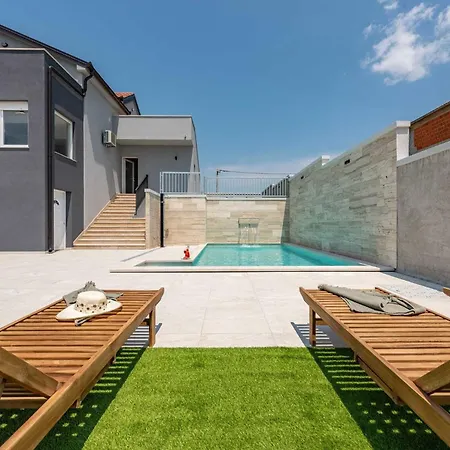 My Dalmatia - Pezer With Heated Swimming Pool, Sauna And Jacuzzi * بنكوفاتش