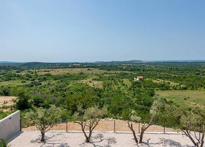 My Dalmatia - Pezer With Heated Swimming Pool, Sauna And Jacuzzi بنكوفاتش