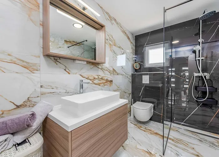 Hébergement de vacances My Dalmatia - Pezer With Heated Swimming Pool, Sauna And Jacuzzi