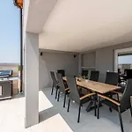 My Dalmatia - Pezer With Heated Swimming Pool, Sauna And Jacuzzi Benkovac