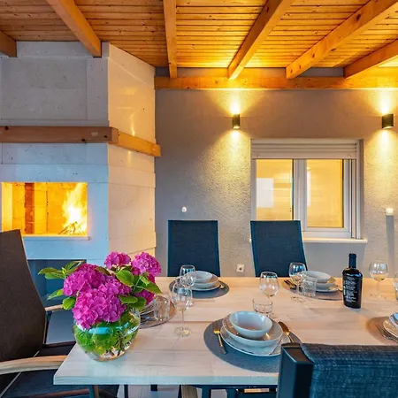 My Dalmatia - Pezer With Heated Swimming Pool, Sauna And Jacuzzi