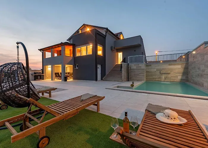 My Dalmatia - Pezer With Heated Swimming Pool, Sauna And Jacuzzi *